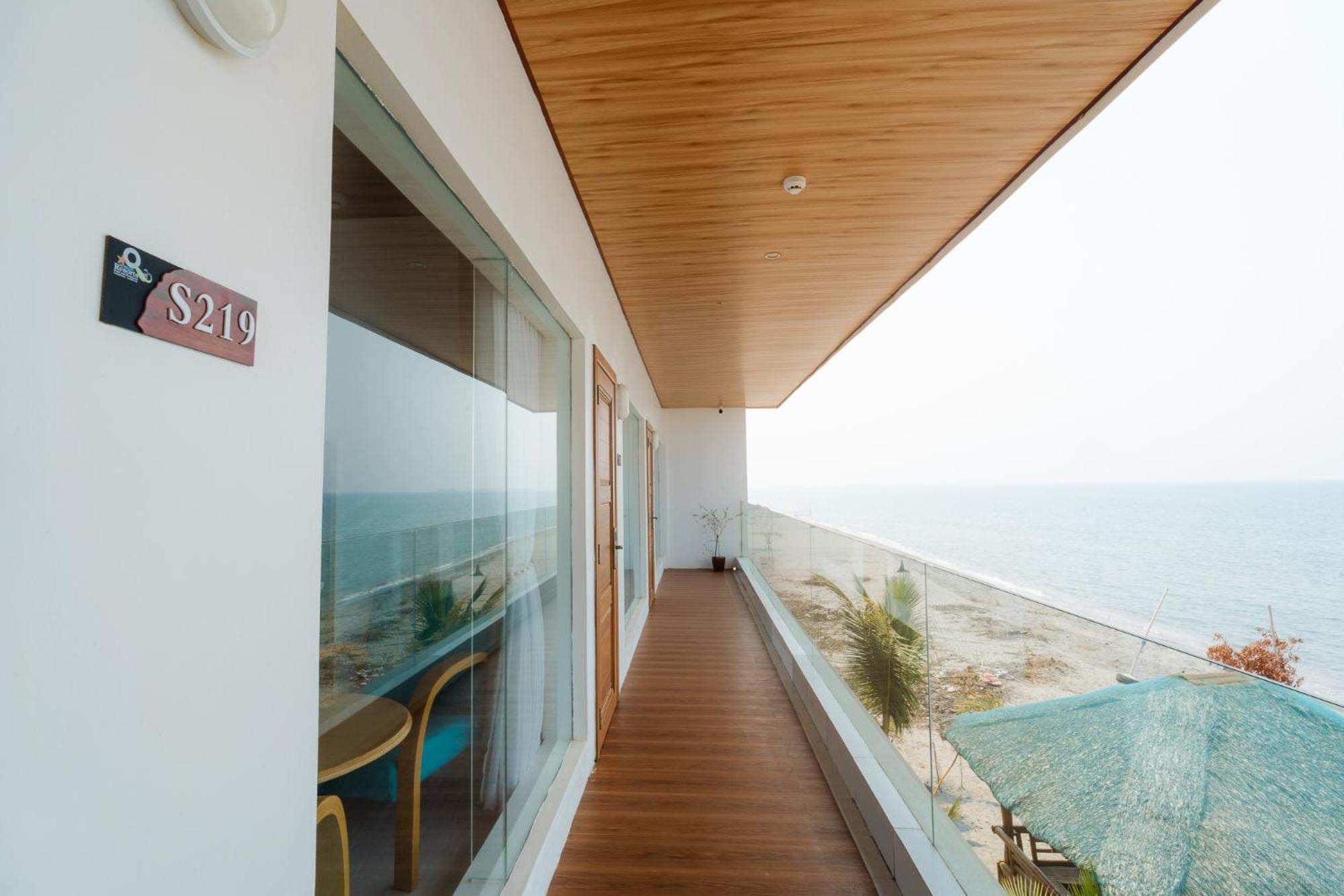 Q Beach Resort Cabangan 외부 사진