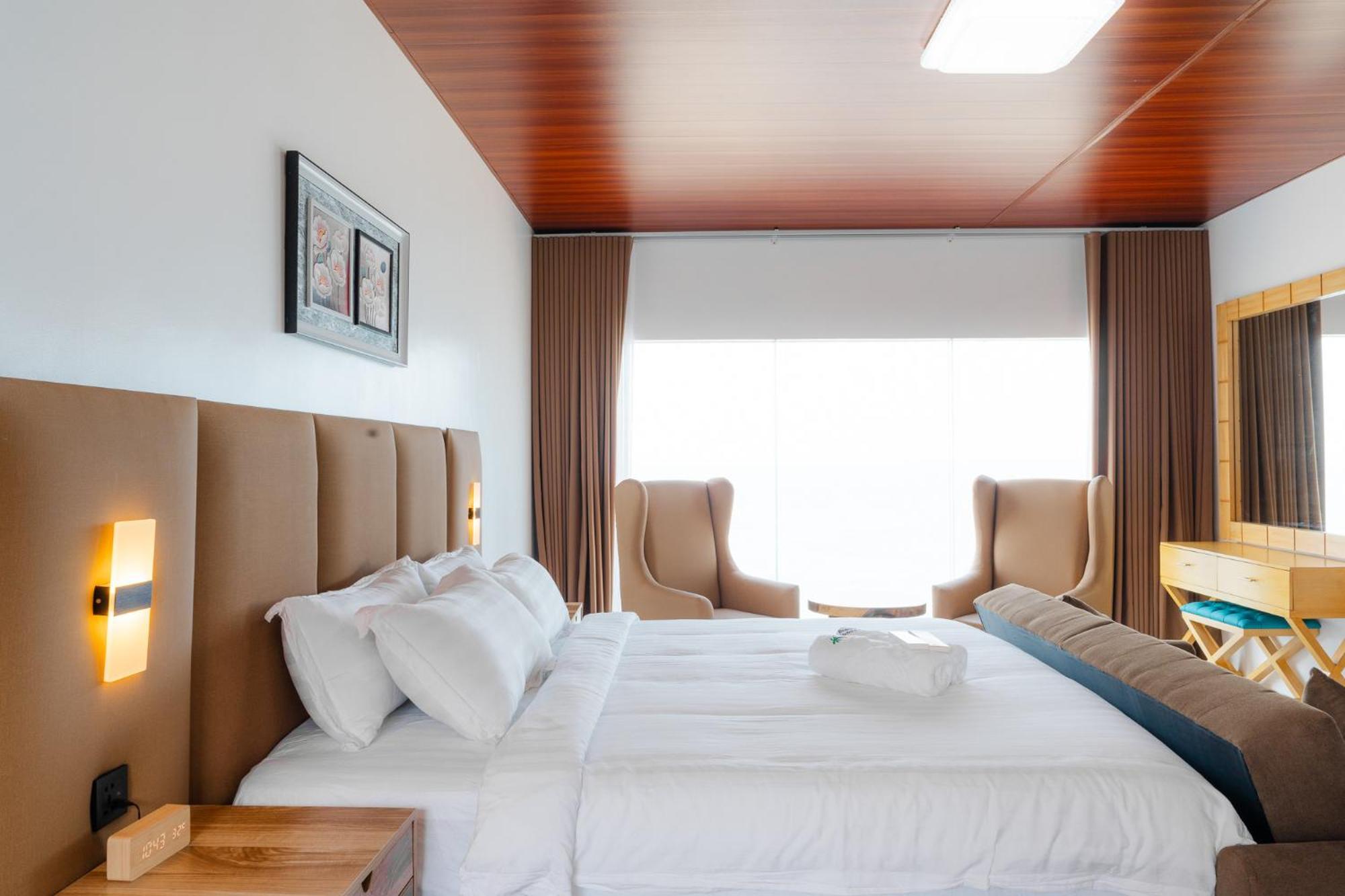 Q Beach Resort Cabangan 외부 사진